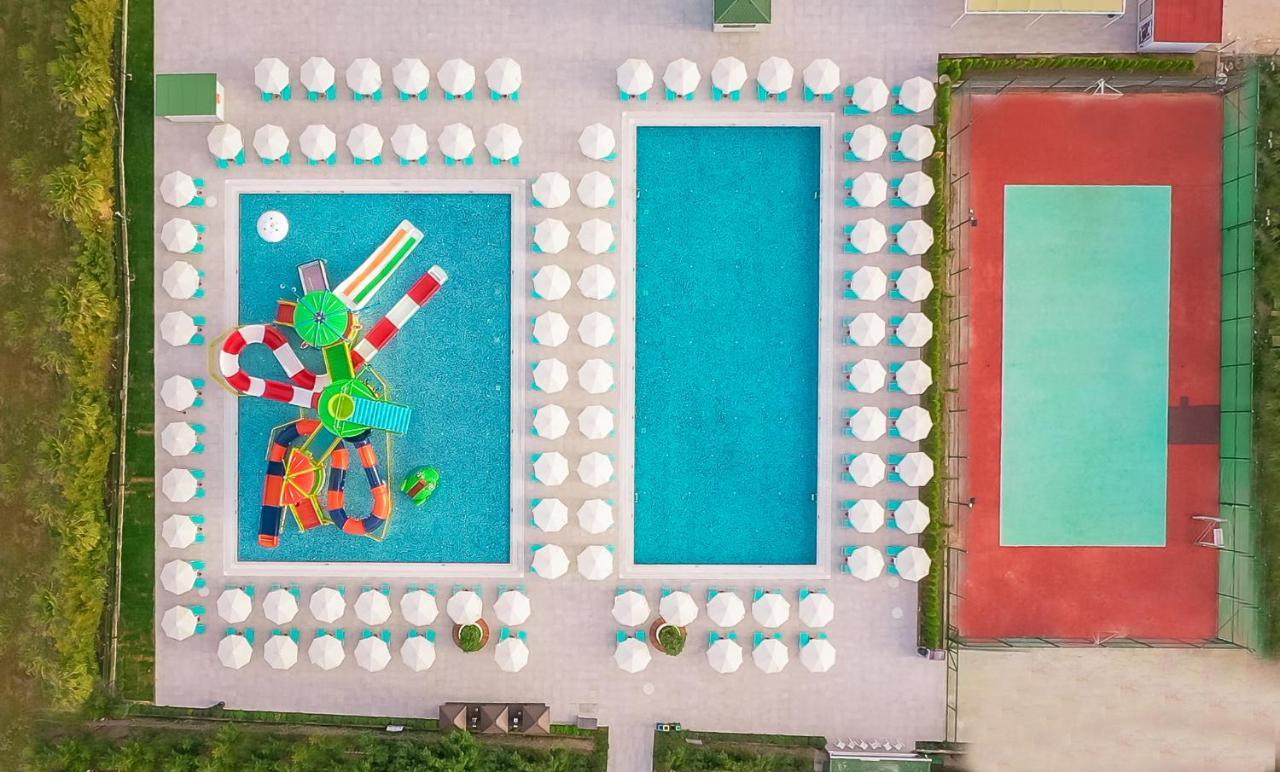 Wyndham Garden Lara Hotel Antália Exterior foto