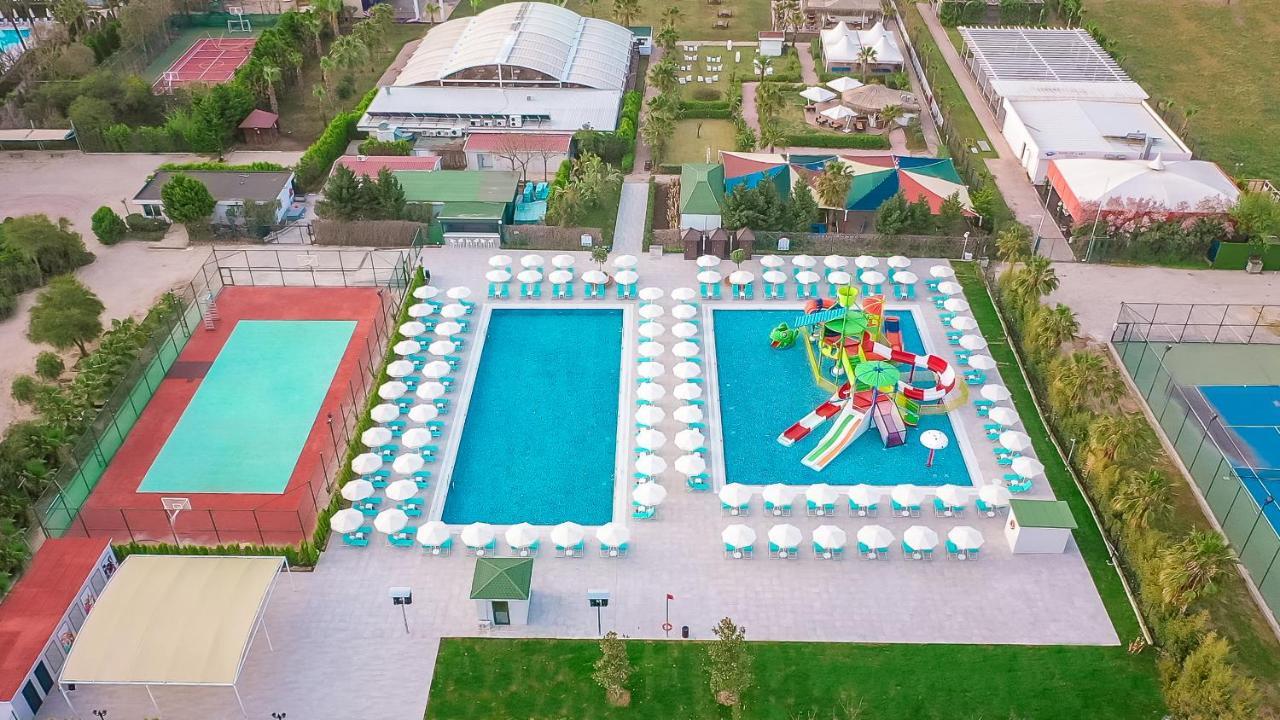 Wyndham Garden Lara Hotel Antália Exterior foto