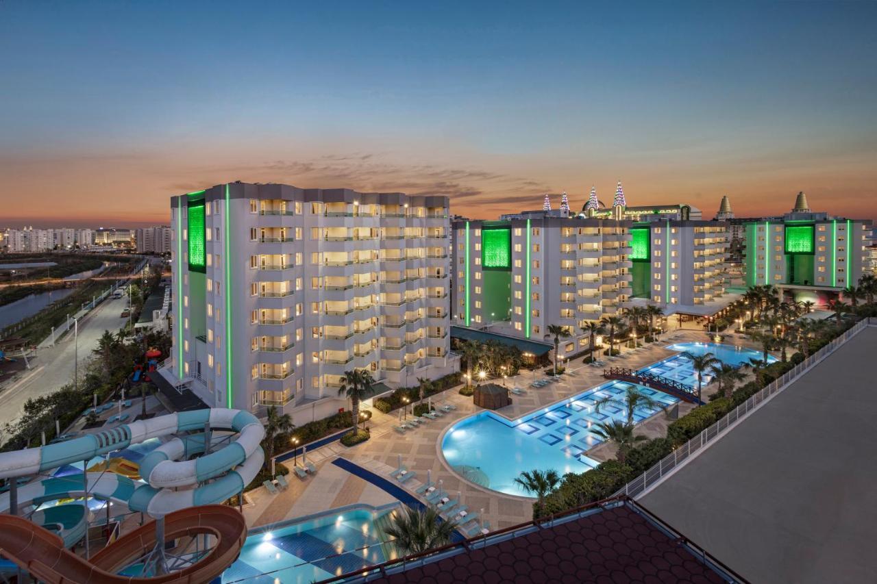 Wyndham Garden Lara Hotel Antália Exterior foto