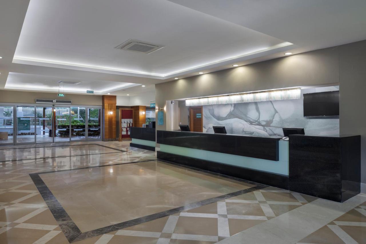 Wyndham Garden Lara Hotel Antália Exterior foto