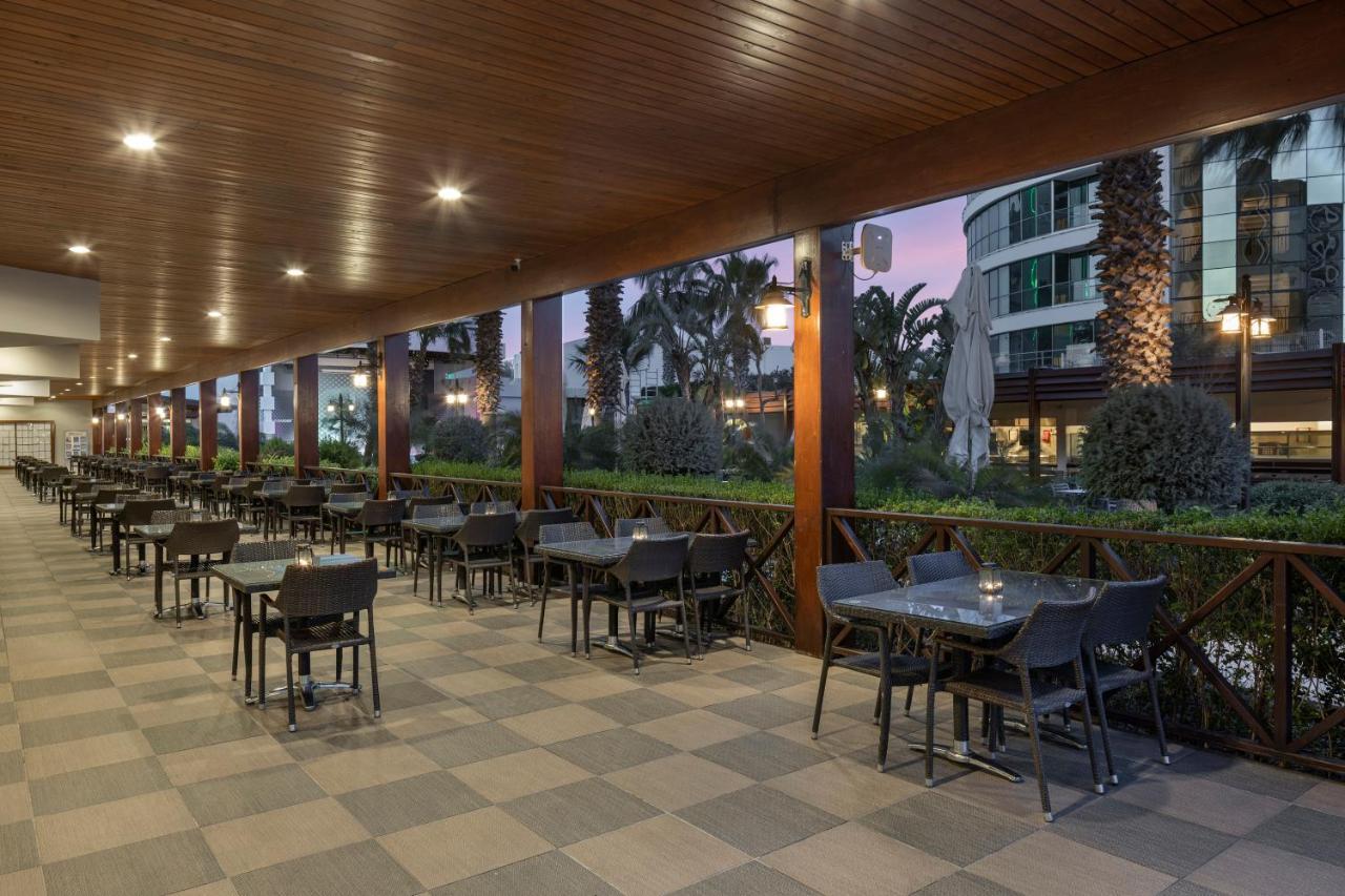 Wyndham Garden Lara Hotel Antália Exterior foto