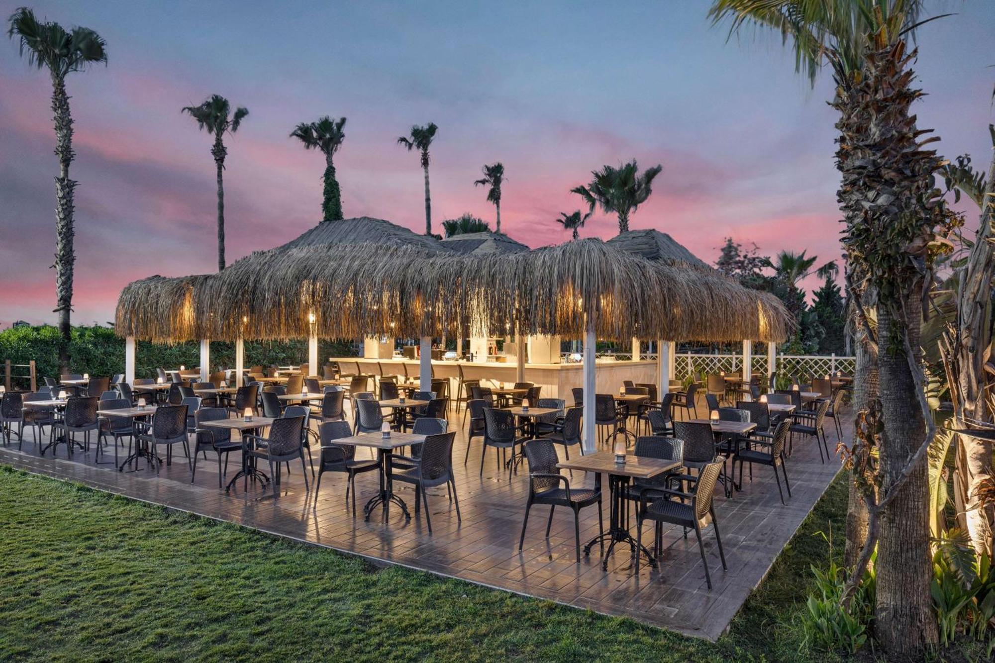 Wyndham Garden Lara Hotel Antália Exterior foto